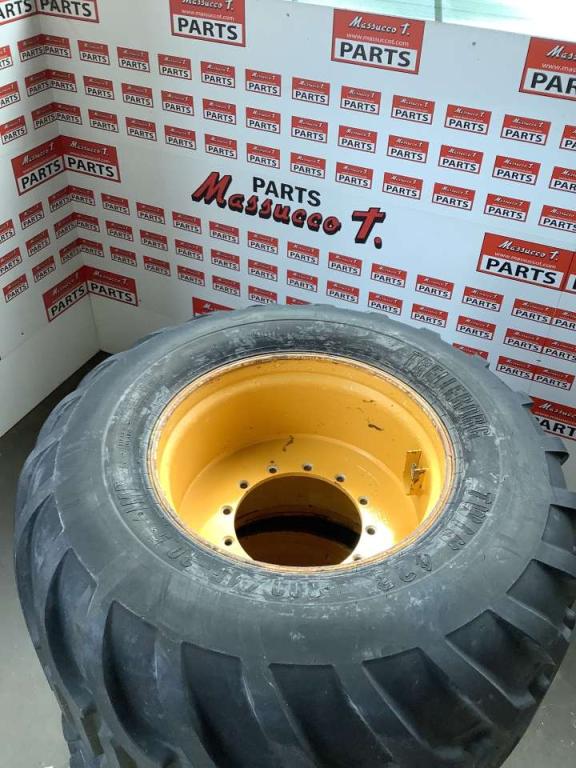 Neumático con llantas para Bell B20E Foto 1