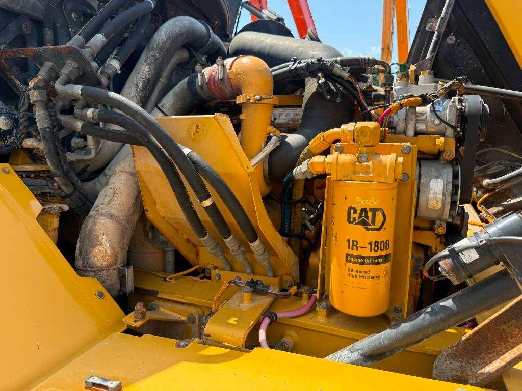 Caterpillar 725 - Automatic Greasing / Airco Foto 25