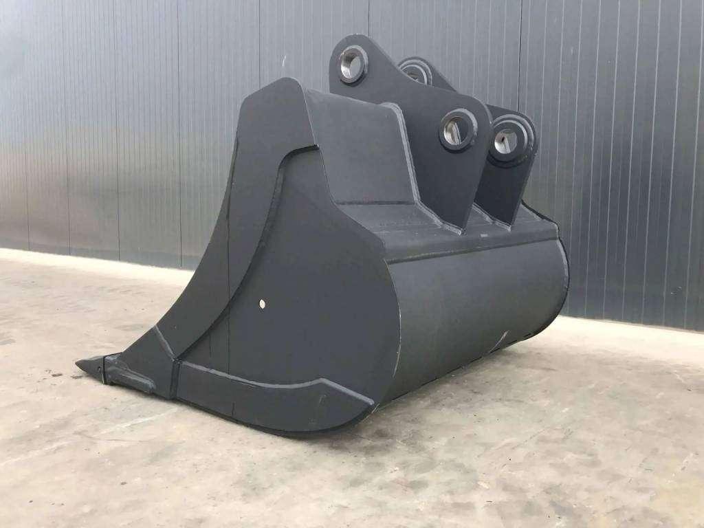 Komatsu PC228 Foto 2