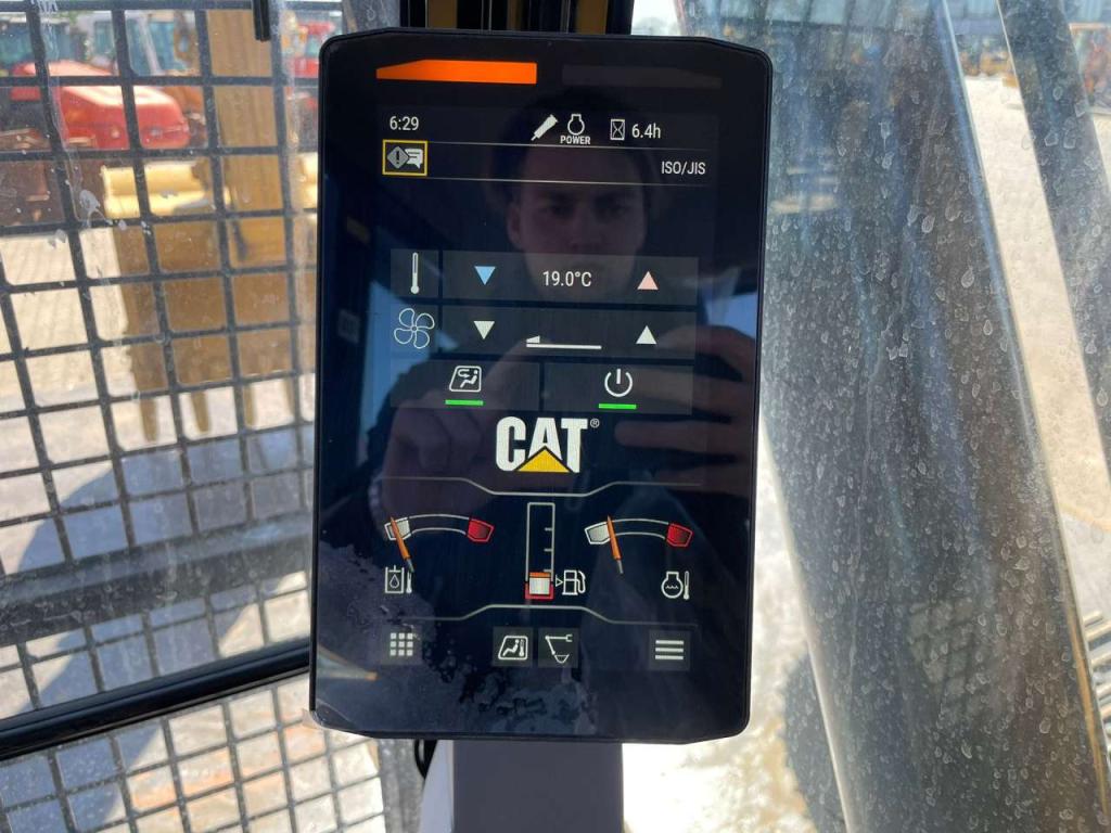 Caterpillar 323D3 Foto 22
