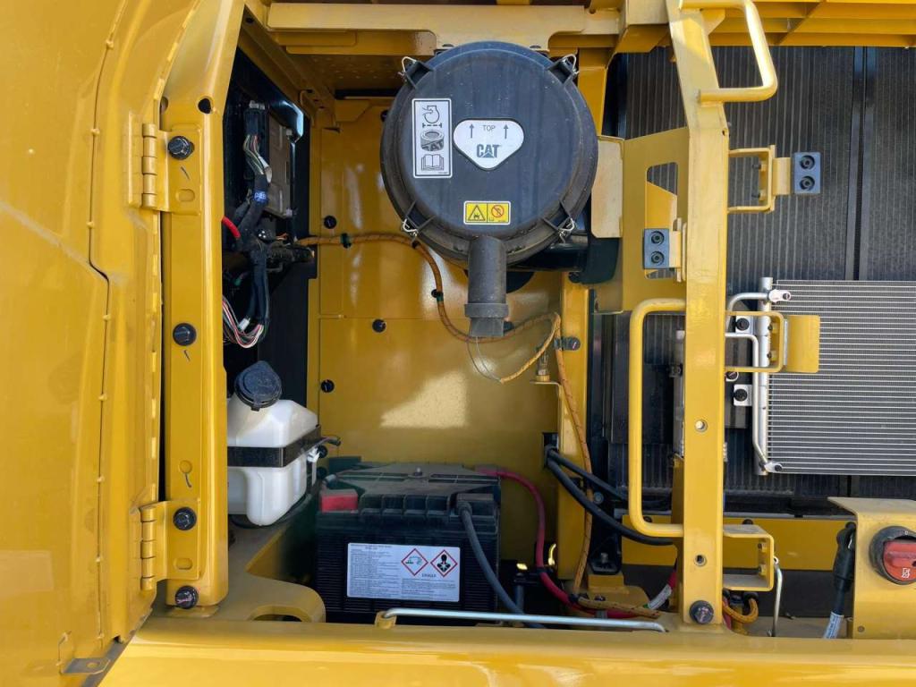 Caterpillar 323D3 Foto 27