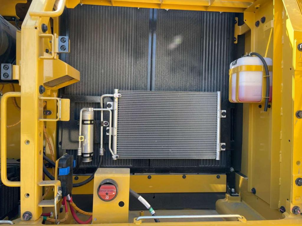 Caterpillar 323D3 Foto 28