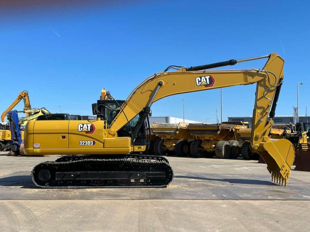 Caterpillar 323D3 Foto 7