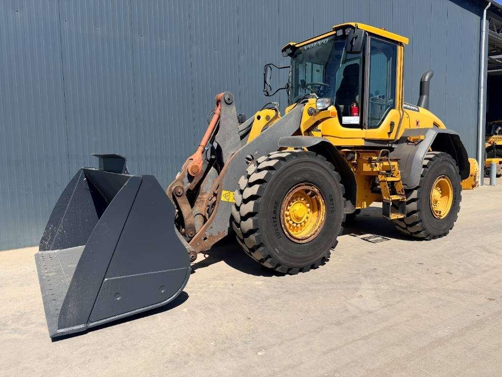 Volvo L90G Foto 1