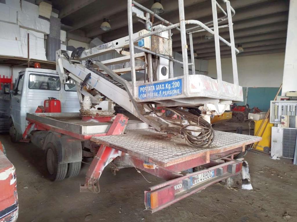 Iveco 35.10 Foto 4