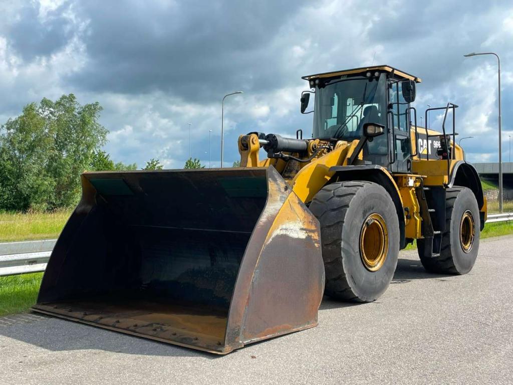 Caterpillar 966M Foto 2