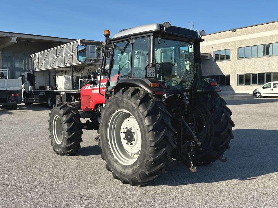 Massey Ferguson 4455 4X4 Foto 3