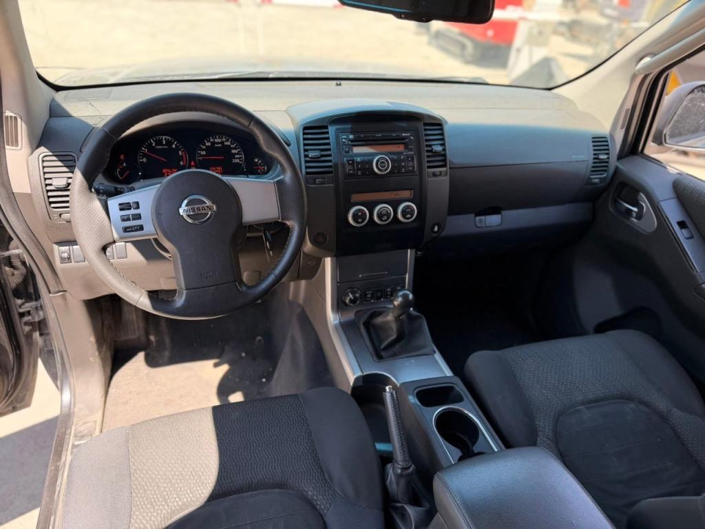 Nissan Pathfinder Foto 5