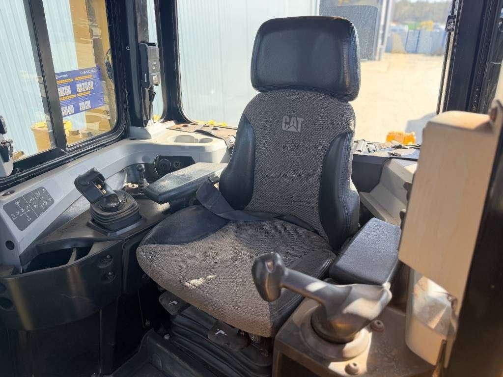 Caterpillar D6T XL Foto 15