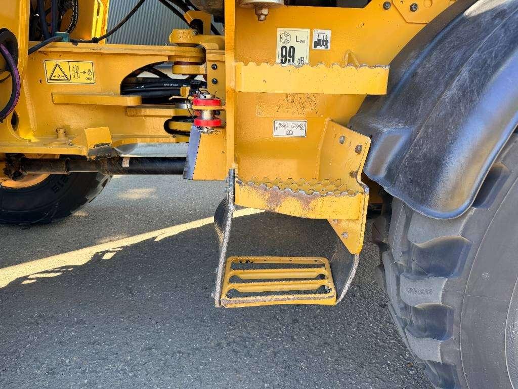 Caterpillar 908M | NEW TYRES Foto 12