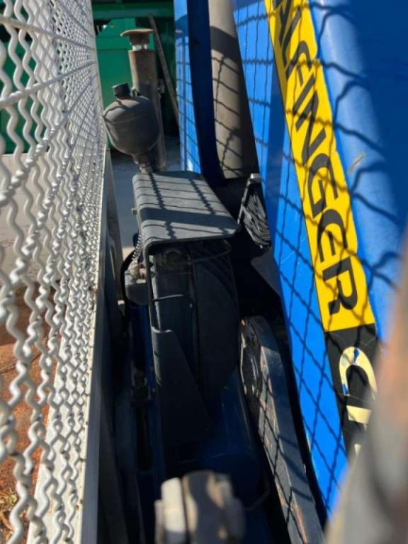 CONTAINER SCARRABILE A PIANALE CON SPONDE E GRU Foto 12