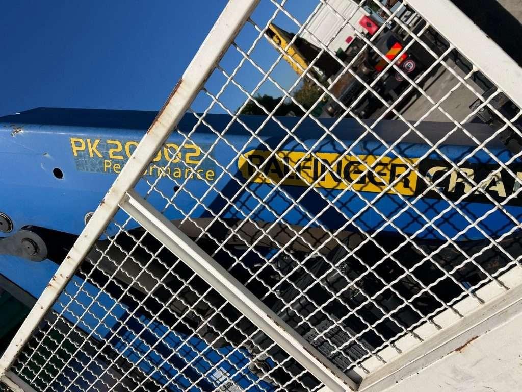 Palfinger SCARRABILE A PIANALE CON SPONDE E GRU Foto 7