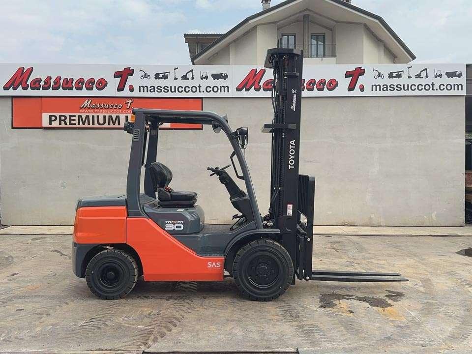 Toyota 52-8FDF30 Foto 18