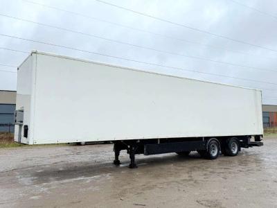 Fruehauf ONCRK 32-220 A - Taillift / Forced Steering vendida por Boss Machinery