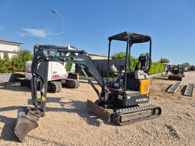 Hyundai HX17AZ vendida por Omeco Spa