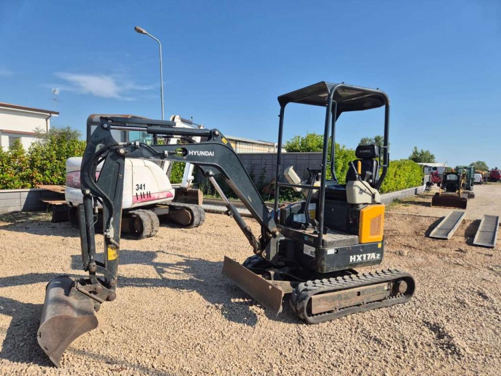 Hyundai HX17AZ Foto 1