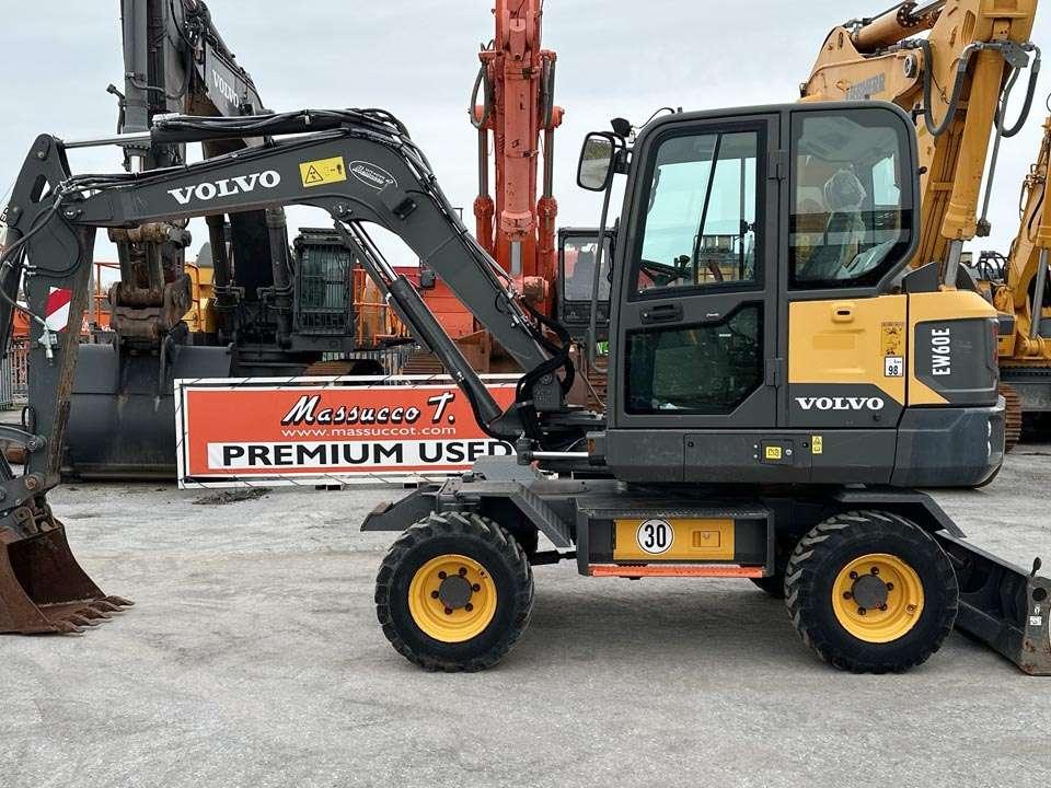 Volvo EW60E 4X4 Foto 2