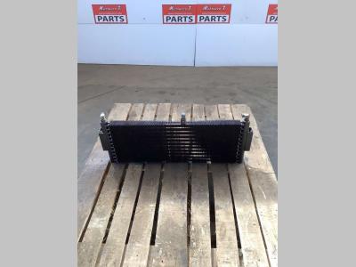 Enfriador de aceite hidráulico para Caterpillar 924G vendida por Massucco T. Srl Area Ricambi