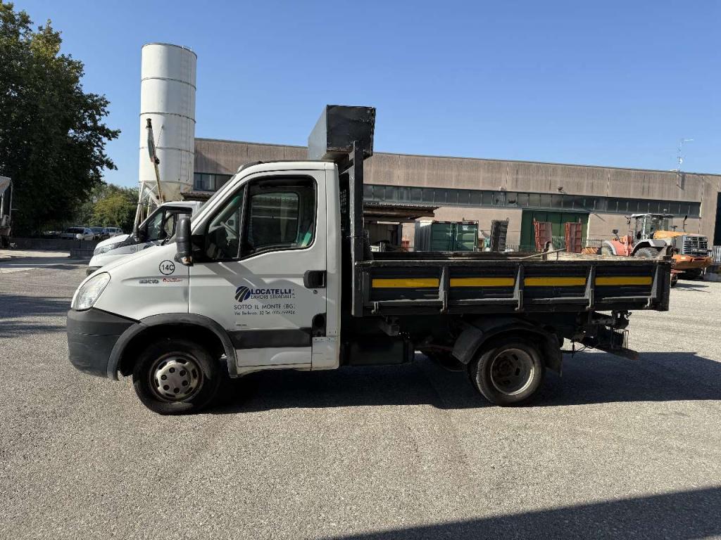 Iveco DAILT 35E4 Foto 4