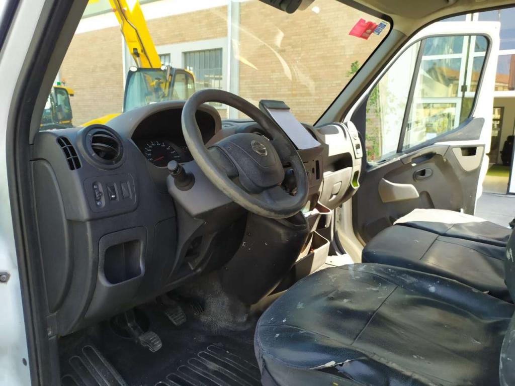 Nissan NV400 Foto 6