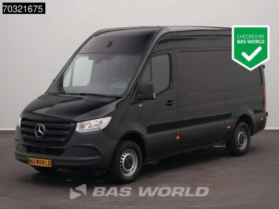 Mercedes-Benz Sprinter 317 CDI Automaat L2H2 170PK Airco Camera Parkeersensoren MBUX CarPlay Euro6 L2 A/C vendida por BAS World B.V.