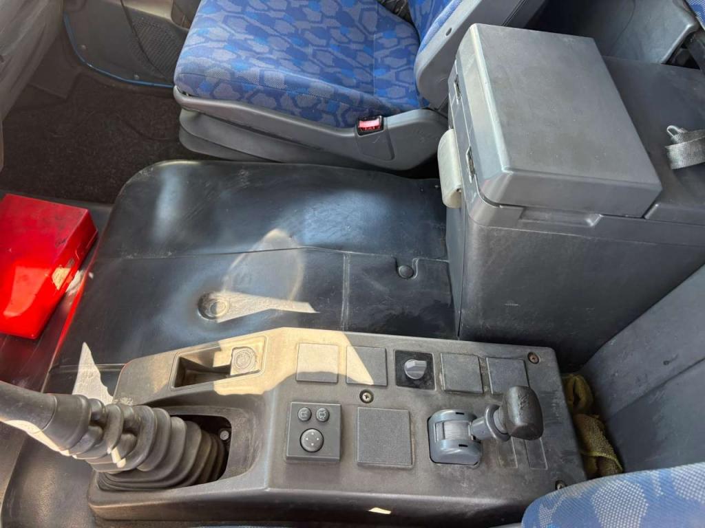 Iveco EUROCARGO 180E28 furgonato Foto 5
