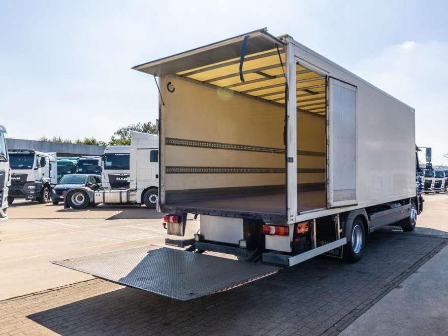 Mercedes-Benz ATEGO 1524 L + DHOLLANDIA 2T. Foto 5