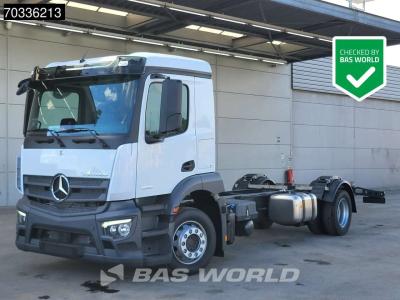 Mercedes-Benz Actros 1835 4X2 NEW chassis 5200mm wheelbase Full Air suspension Automatic Euro 6 vendida por BAS World B.V.