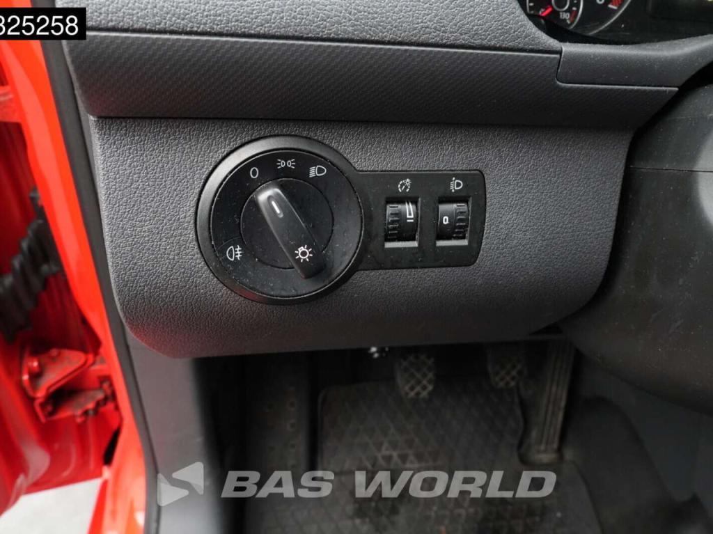 Volkswagen Caddy 75pk L1H1 Trekhaak Airco Euro6 L1 Kompakt Airco Trekhaak Foto 18