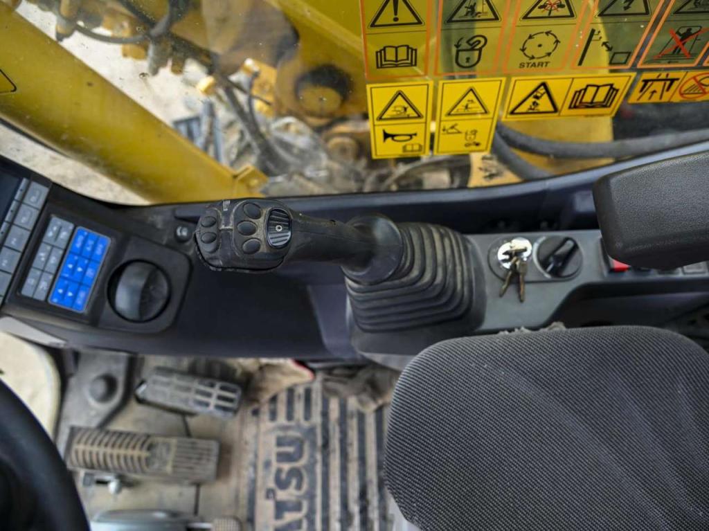 Komatsu PW148-10 Foto 19