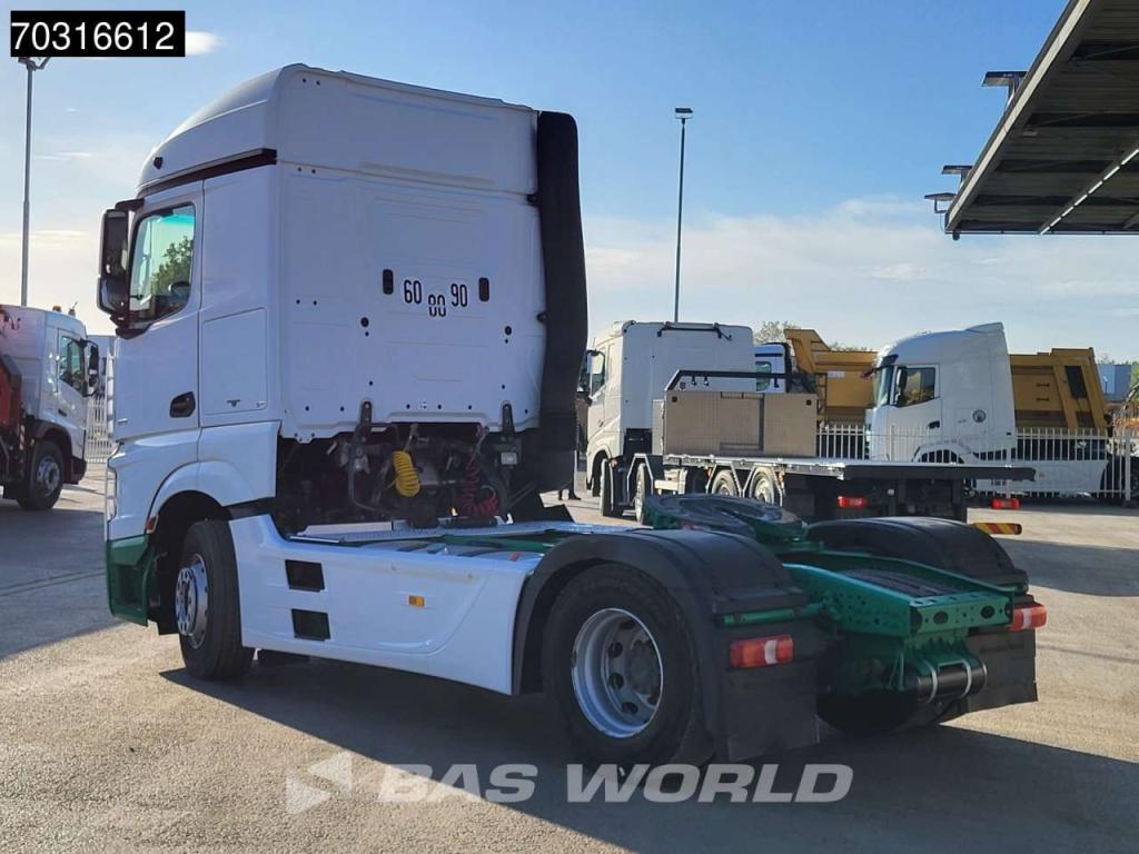 Mercedes-Benz Actros 1851 4X2 StreamSpace Retarder Foto 2