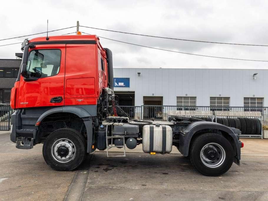 Mercedes-Benz AROCS 1840 AS - 4X4 (cardan)+MANUAL+KIPHYDR. Foto 8
