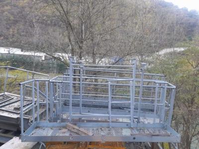 Liebherr Pasarelas para grúas torre para Liebherr 185/256 HC vendida por Niederstätter Spa