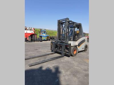 Carer A80/900X vendida por Uni.Trucks Srl