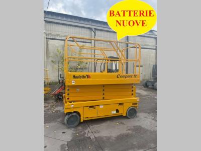 Haulotte COMPACT 12 vendida por Centro Usato Srl