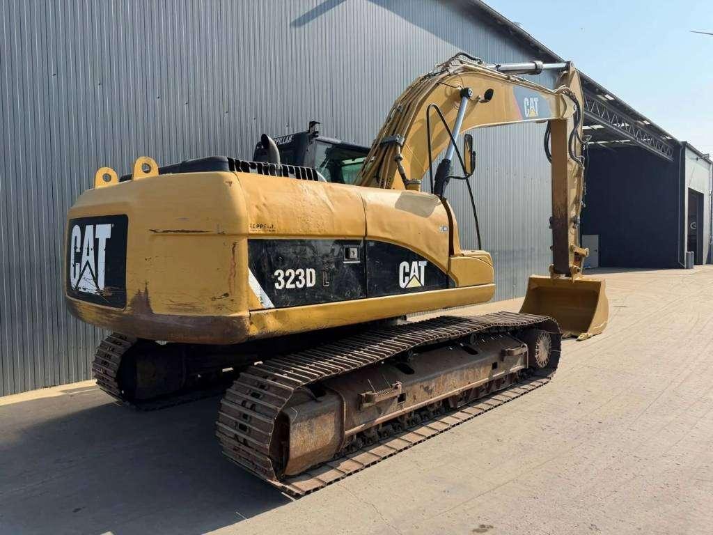 Caterpillar 323 D L Foto 4