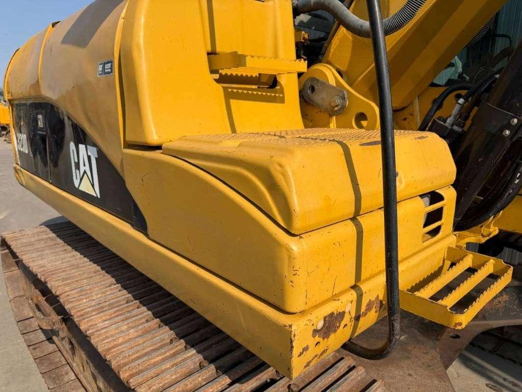 Caterpillar 323 D L Foto 8