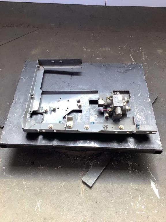 Capó y panel de carrocería para Hitachi ZX 135-5 Foto 1