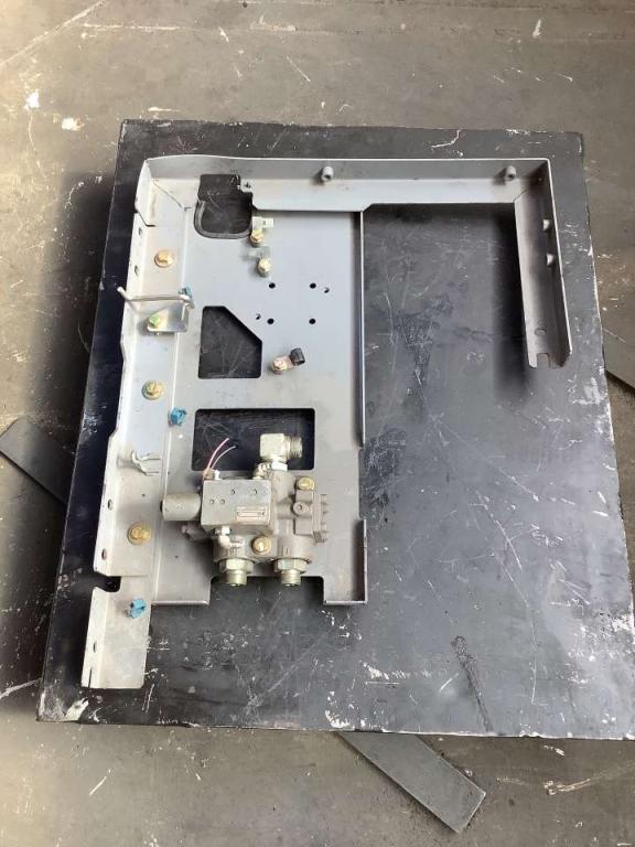 Capó y panel de carrocería para Hitachi ZX 135-5 Foto 2