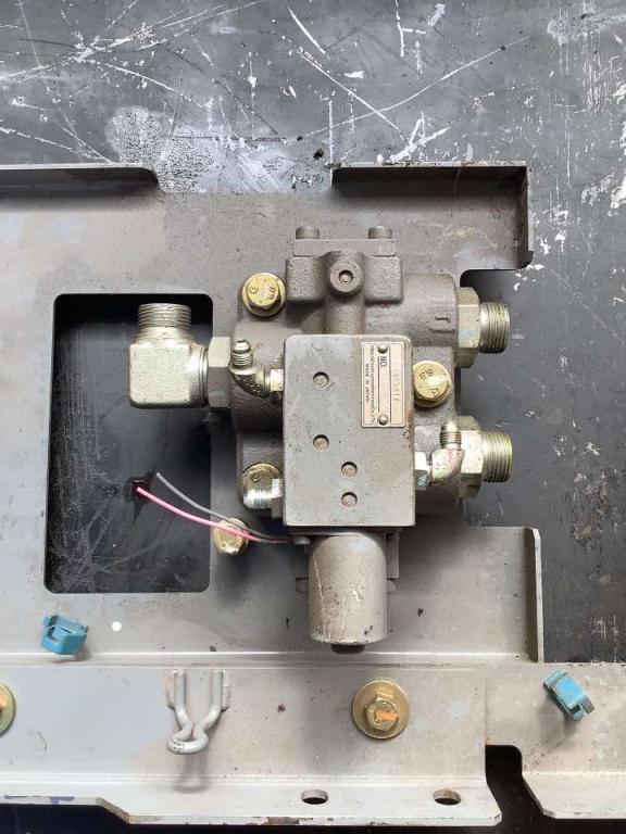 Capó y panel de carrocería para Hitachi ZX 135-5 Foto 4