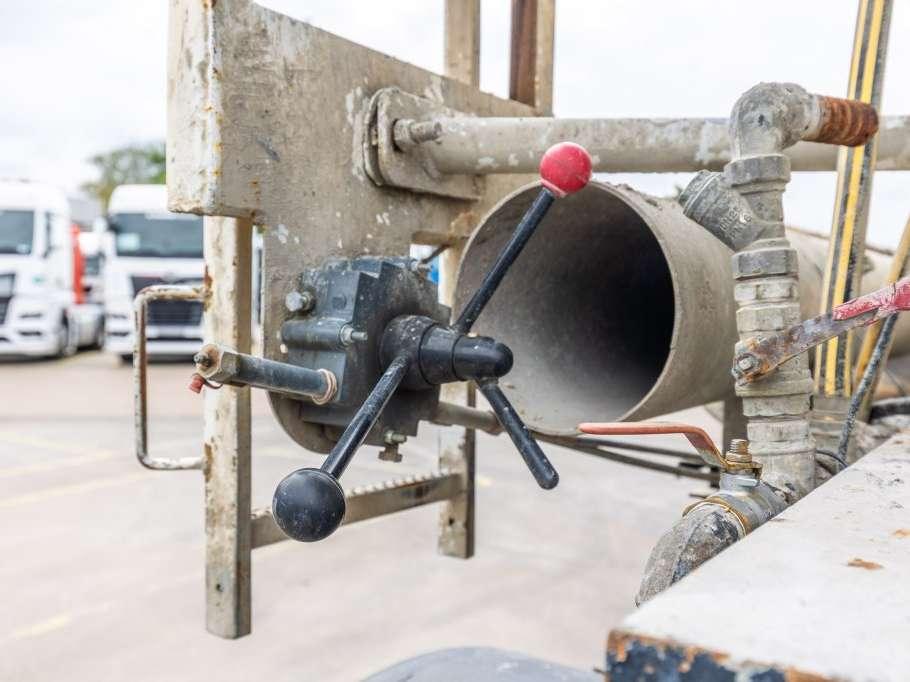 Renders BETON MIXER 12M3 + MOTOR (MALAXEUR/MISCHER) Foto 14