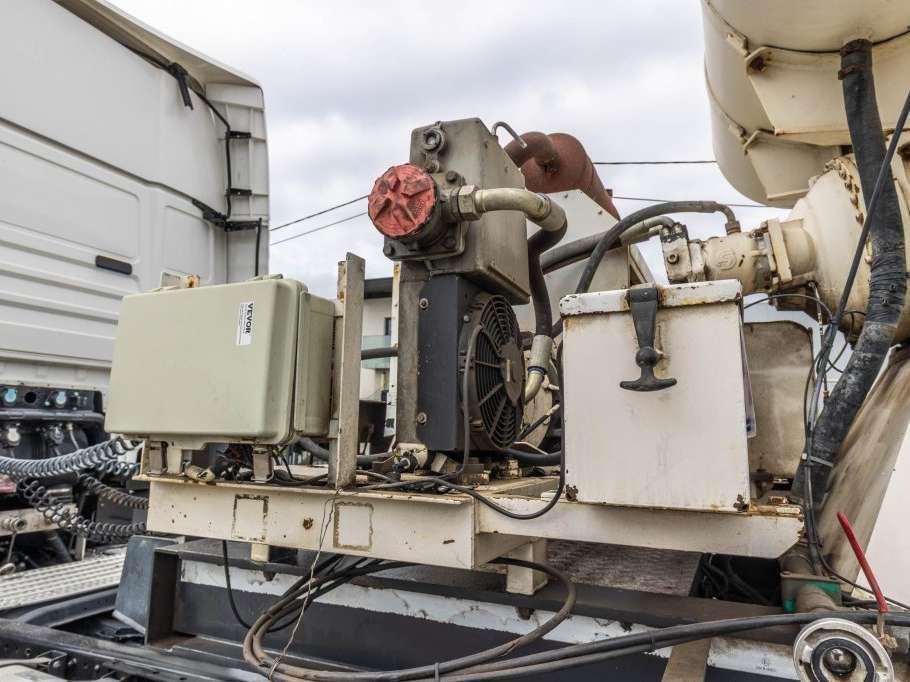 Renders BETON MIXER 12M3 + MOTOR (MALAXEUR/MISCHER) Foto 15