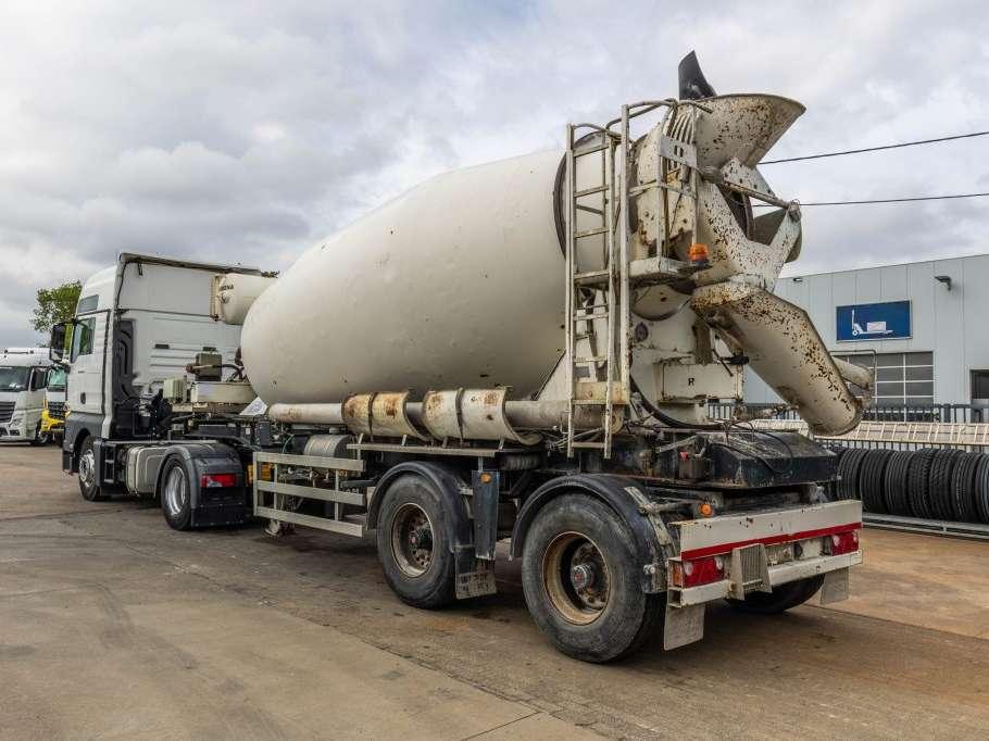 Renders BETON MIXER 12M3 + MOTOR (MALAXEUR/MISCHER) Foto 3