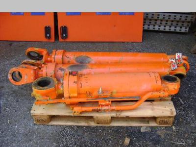 Kit de pistones para Fiat Hitachi W 230 vendida por PRV Ricambi Srl