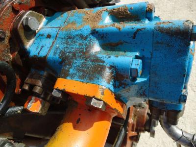 Bomba hidráulica para Fiat Hitachi FR220 vendida por OLM 90 Srl