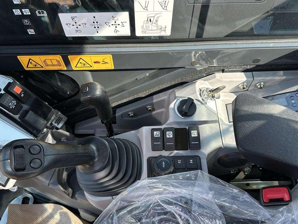 Hitachi ZX63U Foto 18