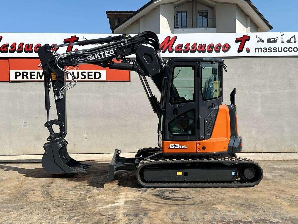Hitachi ZX63U Foto 2