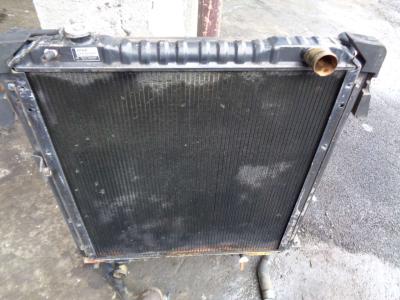 Radiador de agua para Fiat Hitachi Ex 215 vendida por PRV Ricambi Srl