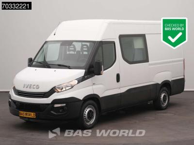 Iveco Daily 35S14 Automaat L2H2 Dubbel Cabine Trekhaak Airco Cruise Doka Mixto A/C Double cabin Towbar Cr vendida por BAS World B.V.