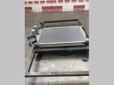 Radiador intercooler para New Holland E385 vendida por Massucco T. Srl Area Ricambi